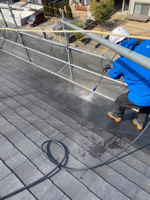 千葉県木更津市　外壁・屋根塗装工事　高圧洗浄作業