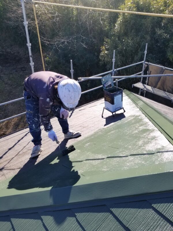 千葉県木更津市　屋根塗装工事　タスペーサー取り付け・仕上げ塗装