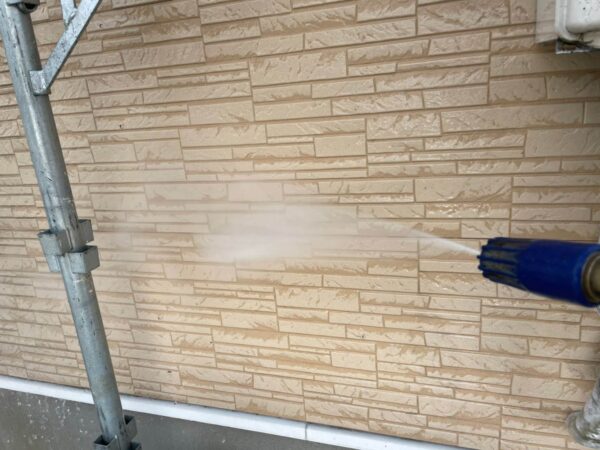 千葉県勝浦市　M様邸　外壁塗装工事　高圧洗浄～養生