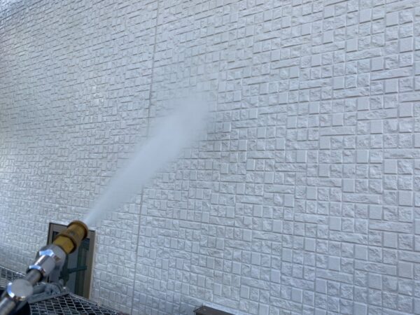 千葉県木更津市　M様邸　外壁塗装工事　高圧洗浄で塗装面を整えました