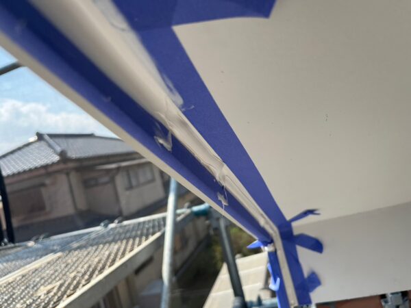 千葉県木更津市　T様邸　外壁塗装工事　軒天コーキング～塗装